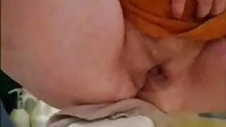 Nghiệp dư tham gia trong một trận đấu tay đôi với một vú gái hàn kiểu ngựa