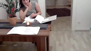Tóc đỏ, khiêu dâm dục ngồi trên một hock chân rộng phim sec hàn ngoài một quan hệ tình dục